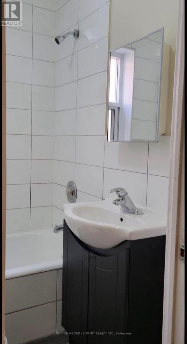 108 - 98 Vaughan Road, Toronto, Ontario  M6C 2M1 - Photo 7 - C12781254