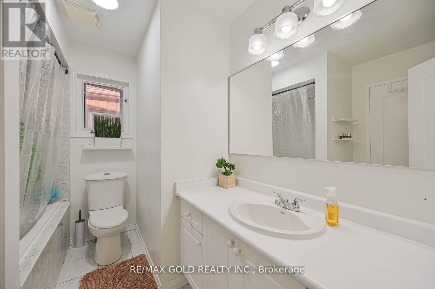 34 Earth Star Trail, Brampton, Ontario  L6R 2P3 - Photo 36 - W12781296