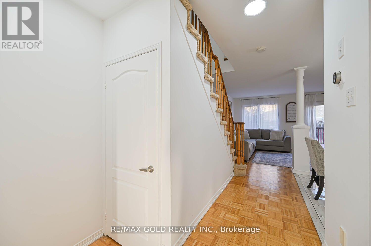 34 Earth Star Trail, Brampton, Ontario  L6R 2P3 - Photo 7 - W12781296