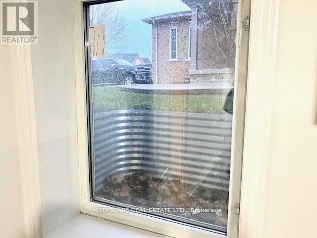 2b - 6421 Donway Drive, Mississauga, Ontario  L5V 1J4 - Photo 9 - W12781306