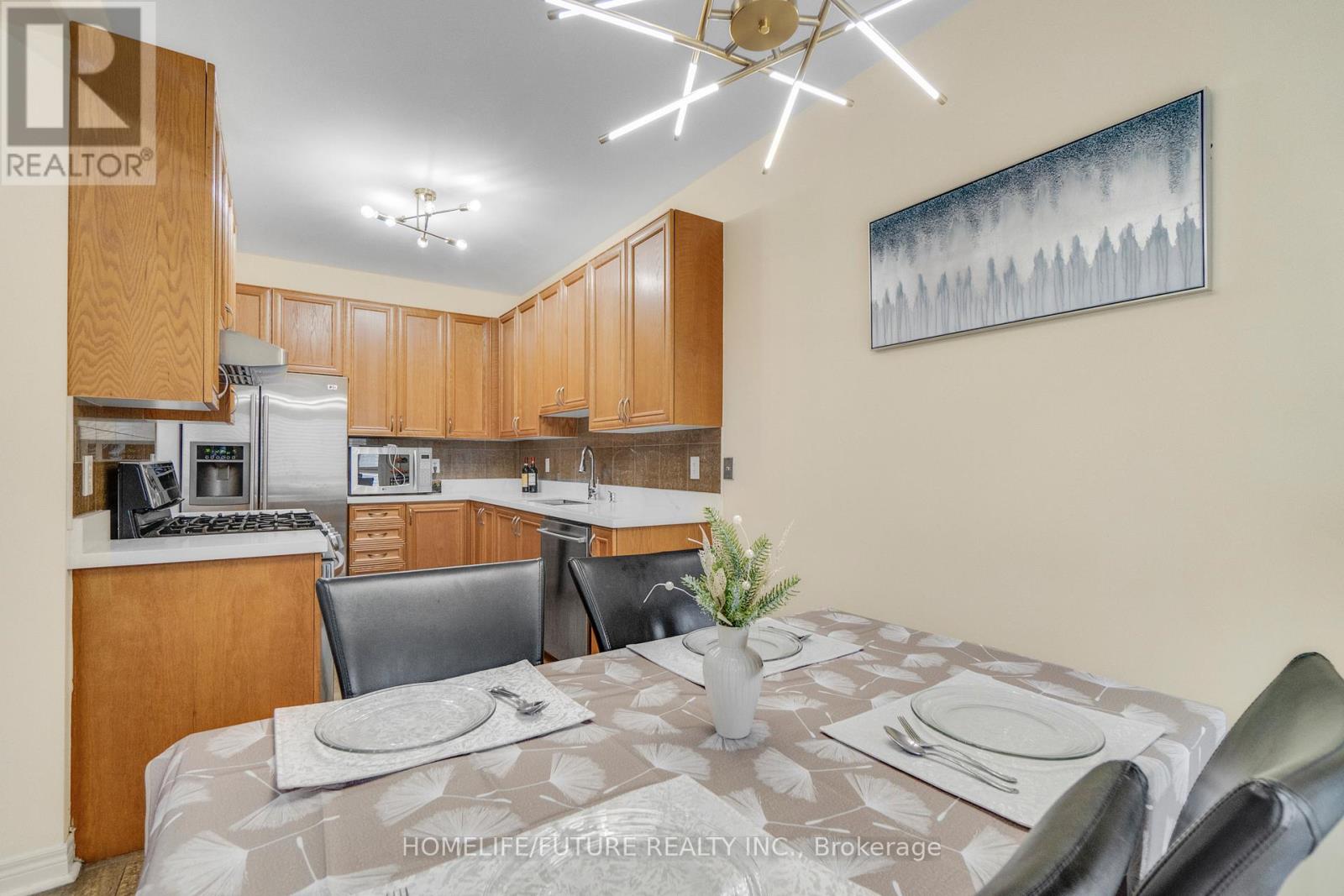 3103 Cabano Crescent, Mississauga, Ontario  L5M 0C5 - Photo 22 - W12781326