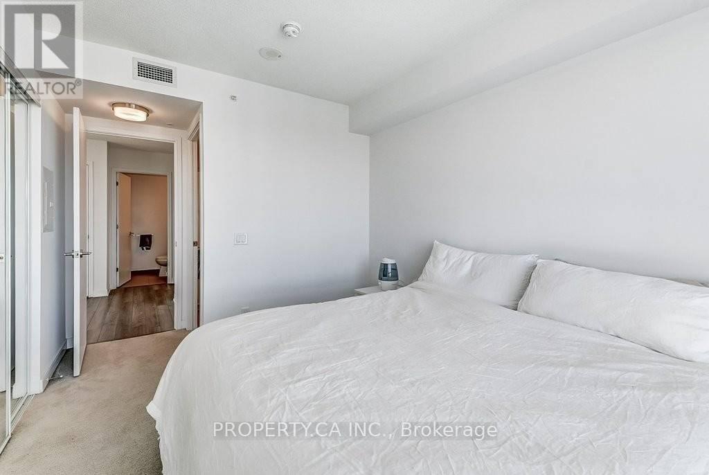 2707 - 20 Thomas Riley Road, Toronto, Ontario  M9B 1B3 - Photo 11 - W12781338