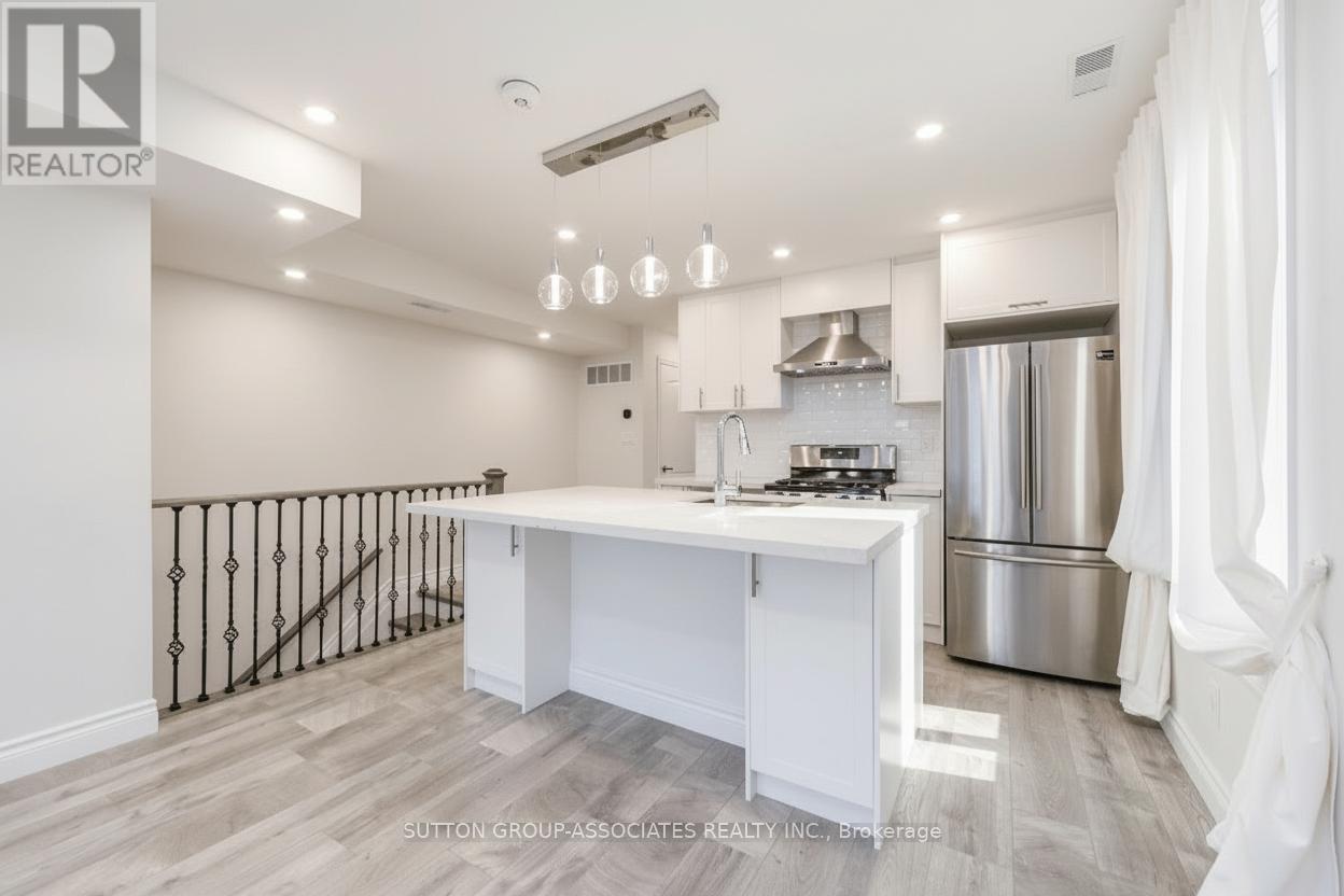 2 - 701 DUPONT STREET, Toronto, Ontario