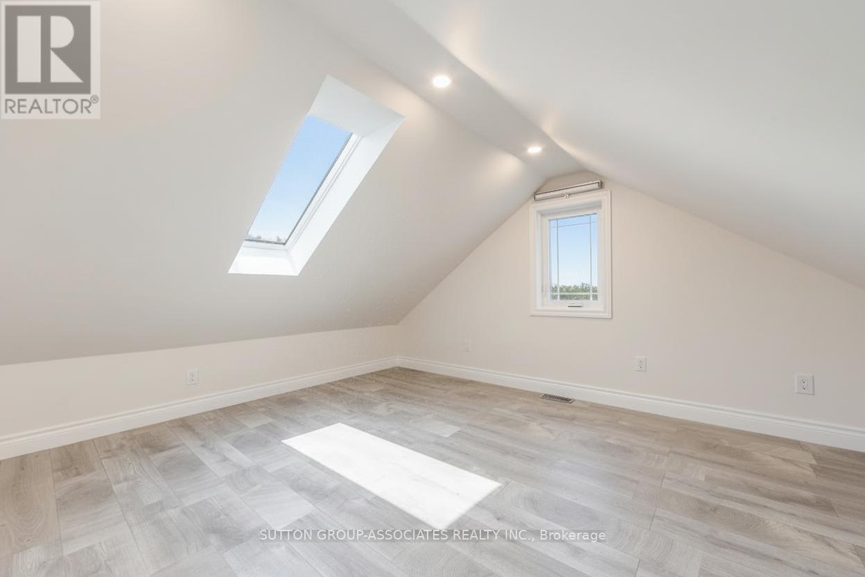 2 - 701 Dupont Street, Toronto, Ontario  M6G 1Z5 - Photo 6 - W12781360