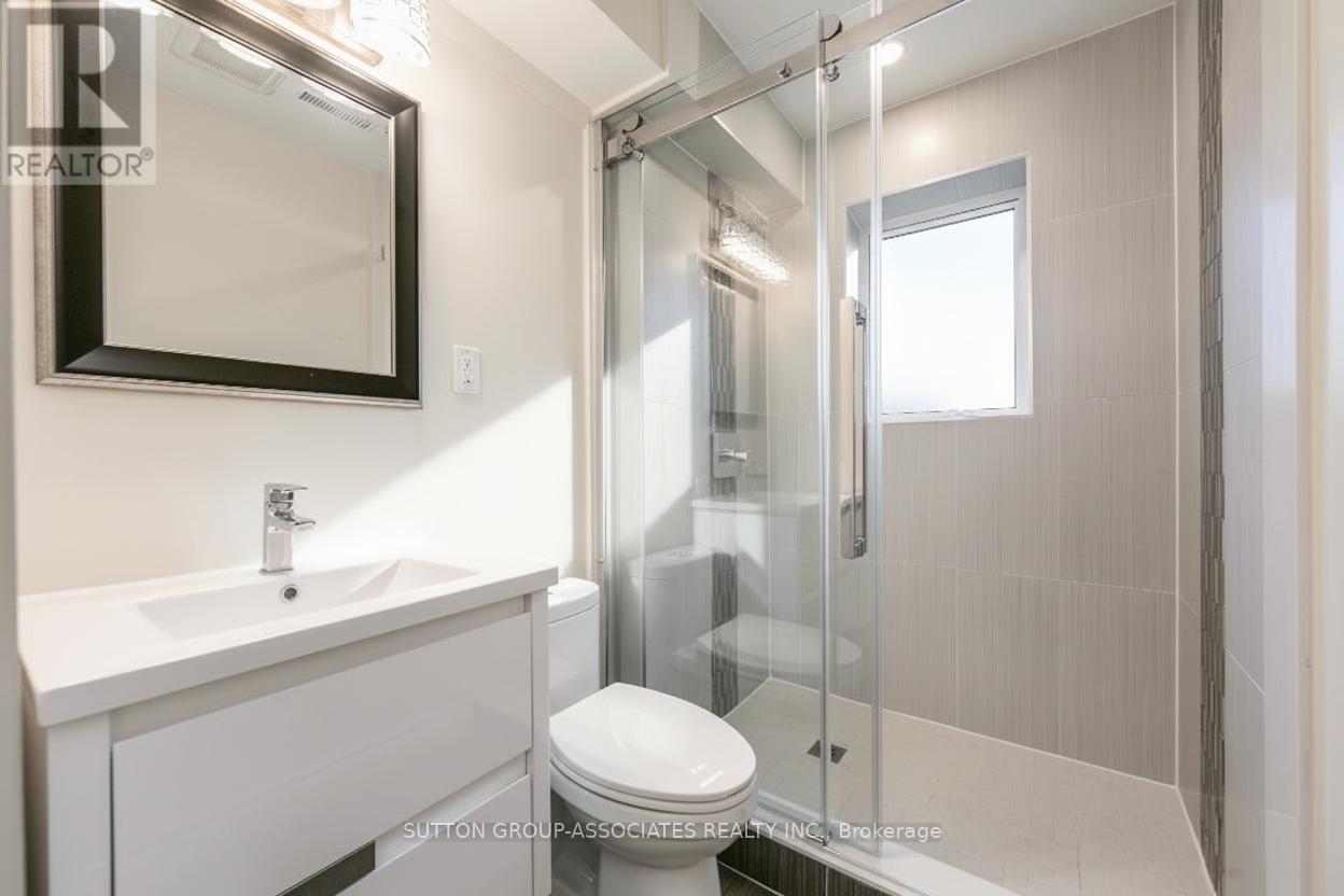 2 - 701 Dupont Street, Toronto, Ontario  M6G 1Z5 - Photo 7 - W12781360