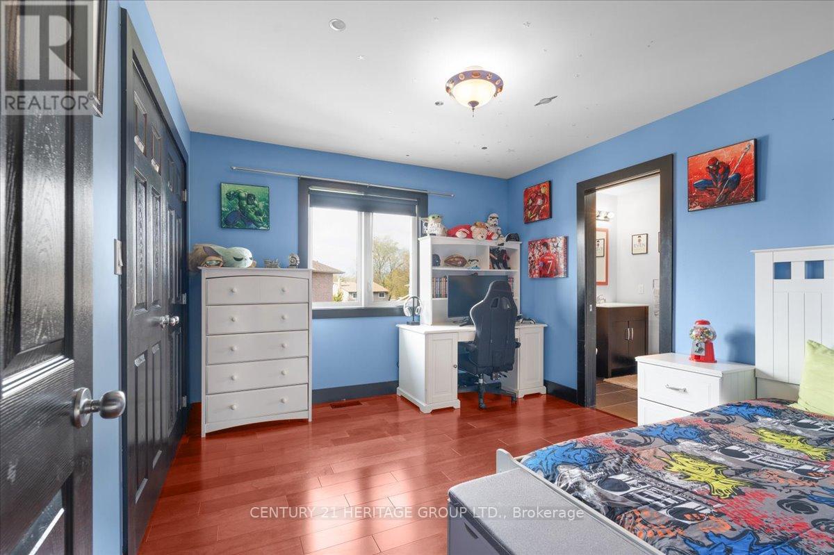 340 Old Mud Street, Hamilton, Ontario  L8J 3Z9 - Photo 34 - X12781294