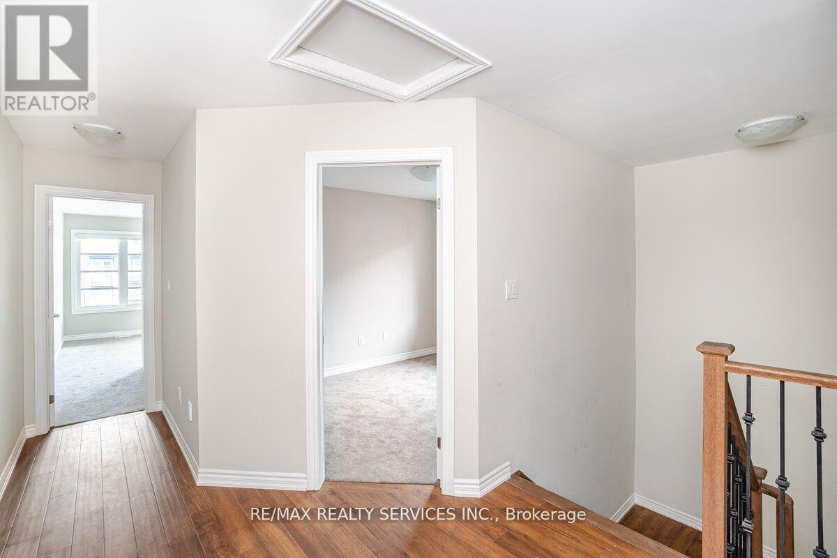 249 Louise Street, Welland, Ontario  L3B 0H8 - Photo 12 - X12781348