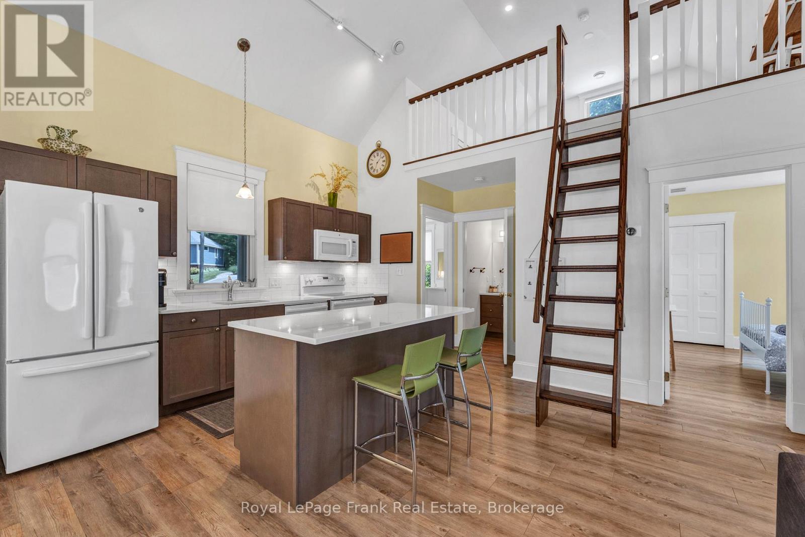 212 - 23 Hollow Lane, Prince Edward County, Ontario  K0K 1P0 - Photo 13 - X12781368