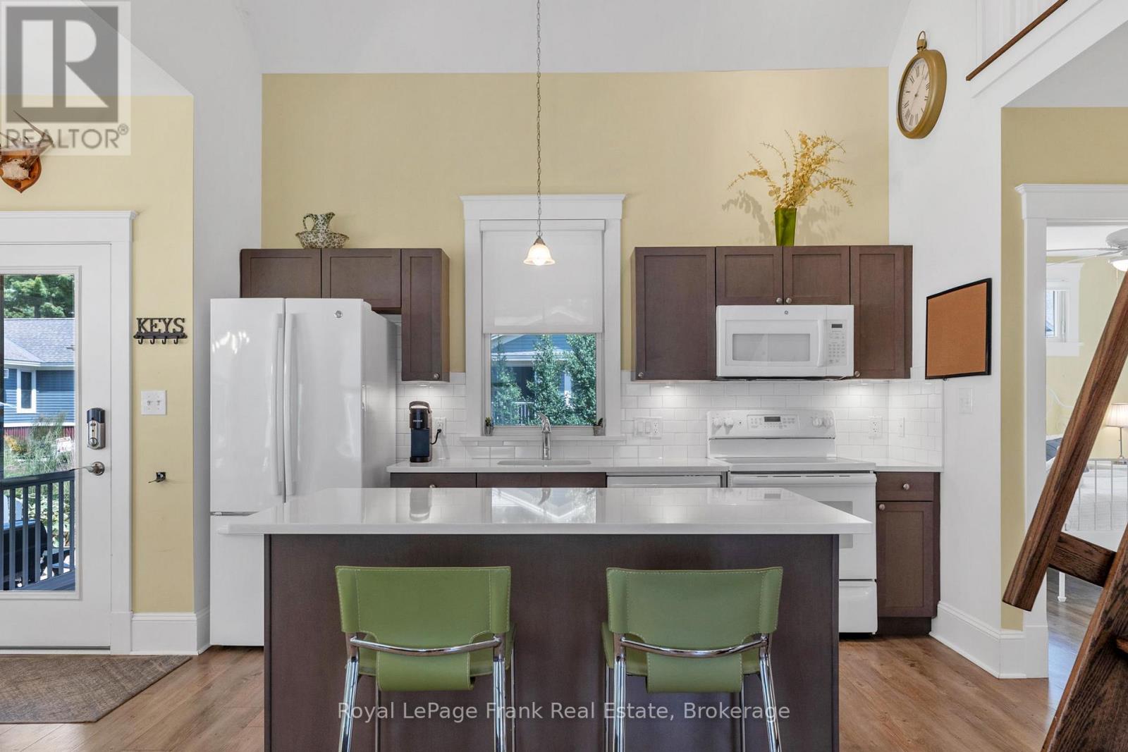 212 - 23 Hollow Lane, Prince Edward County, Ontario  K0K 1P0 - Photo 8 - X12781368