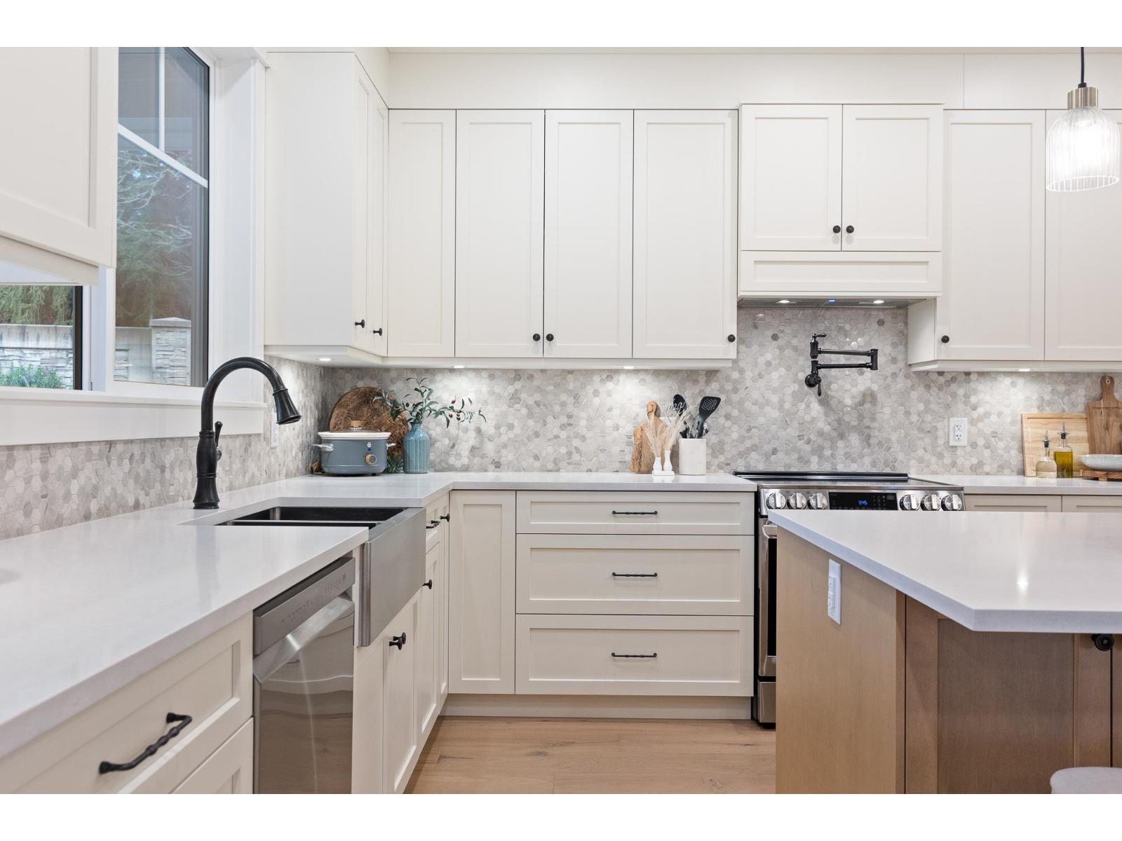 29599 Corvina Court, Abbotsford, British Columbia  V4X 0A6 - Photo 7 - R3088627