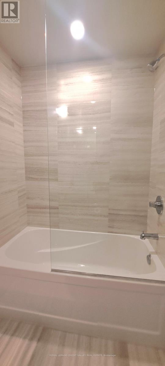 6210 - 225 Commerce Street, Vaughan, Ontario  L4K 0R1 - Photo 13 - N12780504