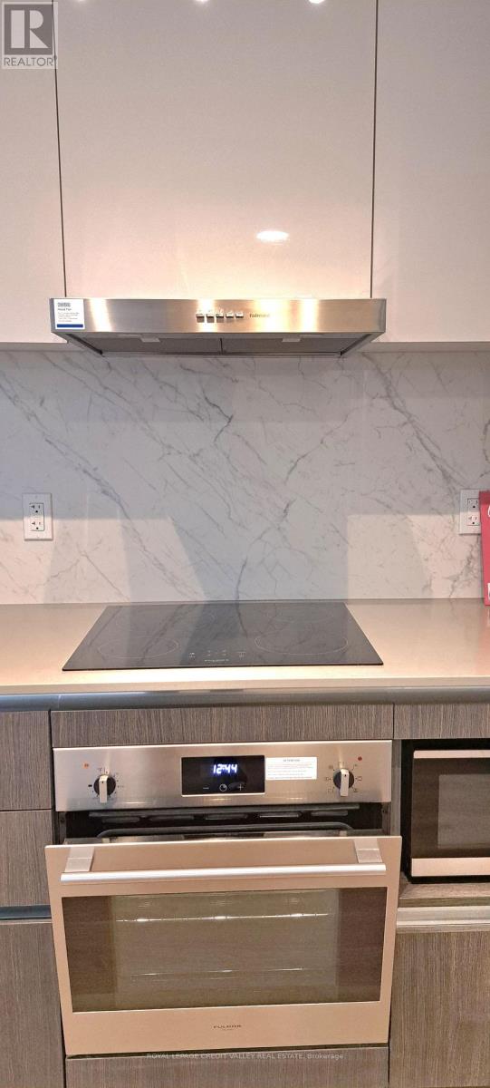 6210 - 225 Commerce Street, Vaughan, Ontario  L4K 0R1 - Photo 9 - N12780504