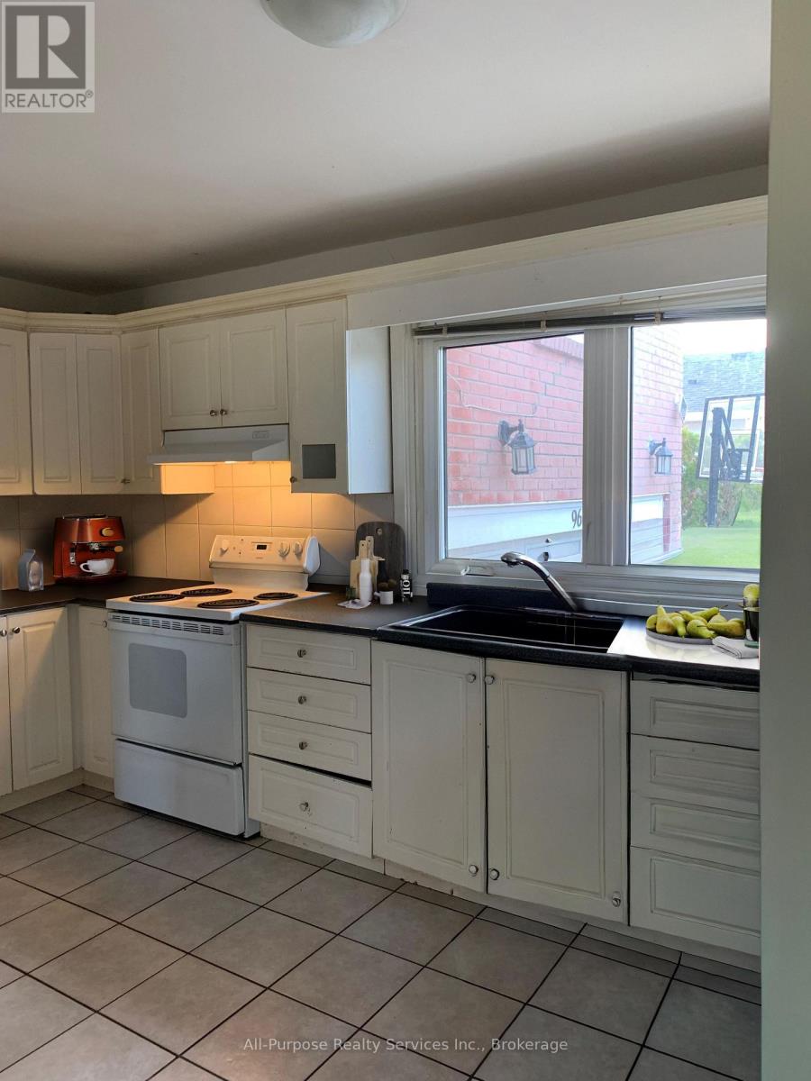 92 Kitchener Road, Toronto, Ontario M1E 2X7 - Photo 4 - E12781404