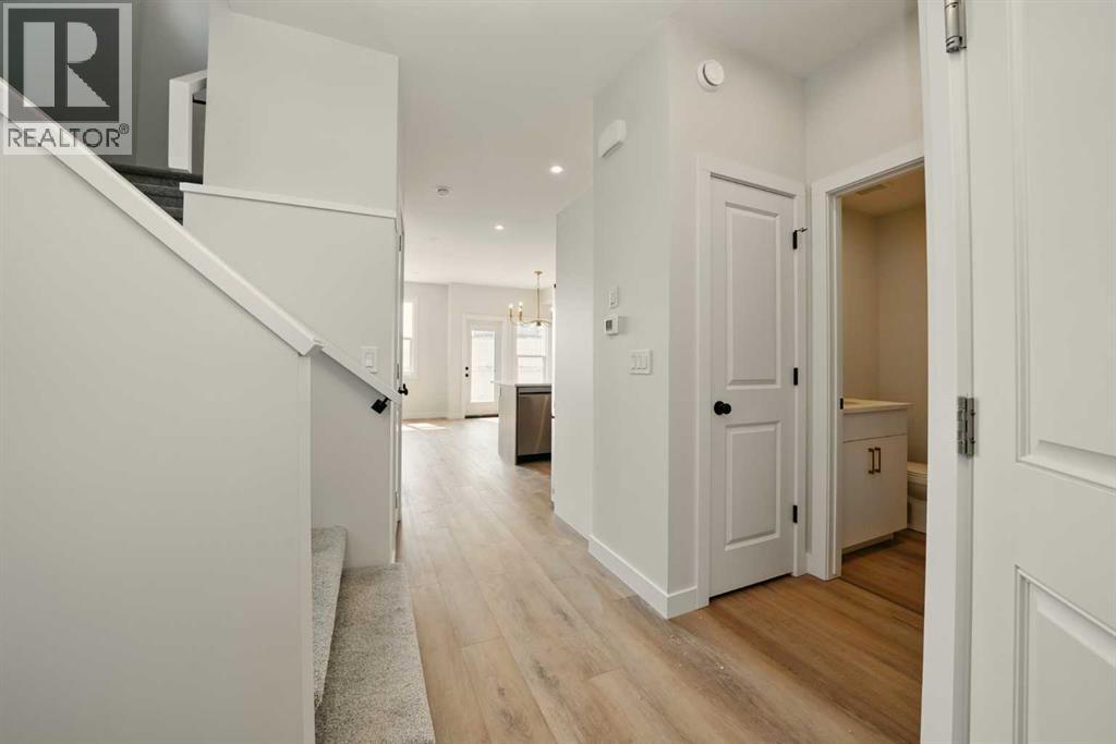 57 Pinnacle Close, Blackfalds, Alberta  T4M 0M3 - Photo 2 - A2284383