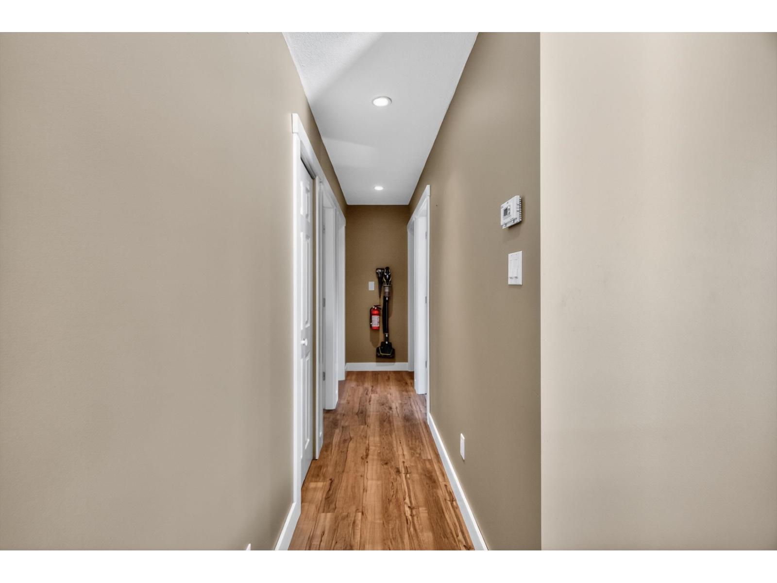 7881 Burdock Street, Mission, British Columbia  V2V 4Y5 - Photo 14 - R3088353