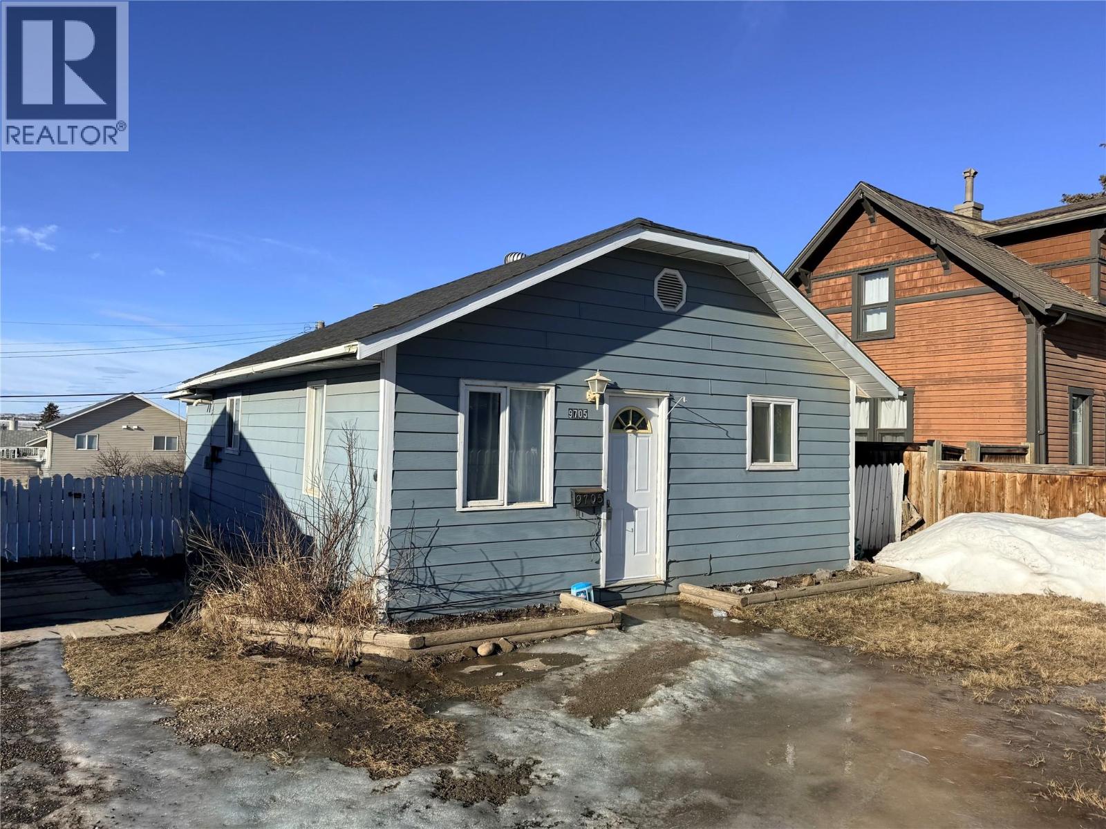 9705 8 Street, Dawson Creek 