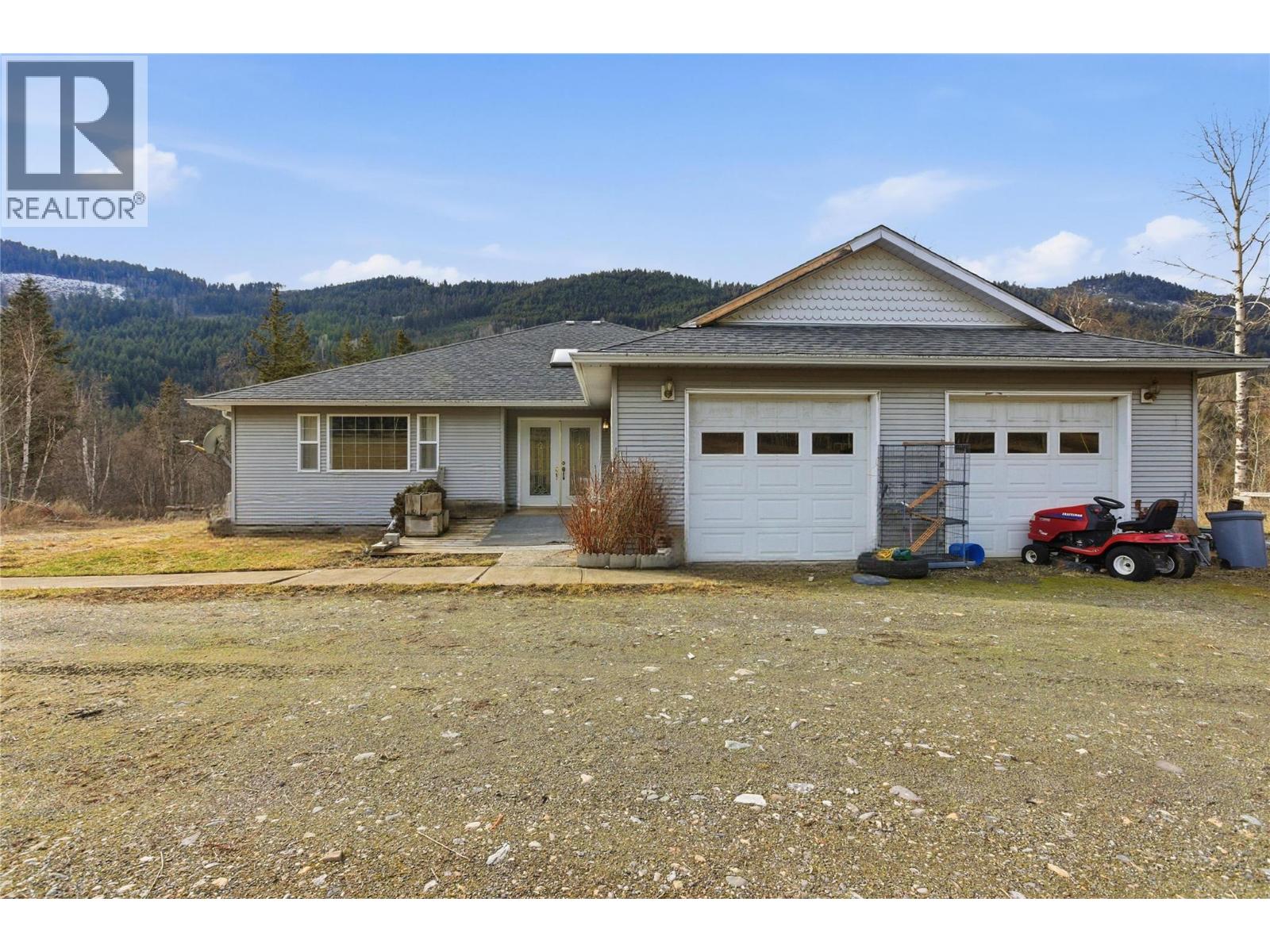 6541/6675 Heffley Louis Creek Road, Kamloops, British Columbia V0E 2E0 - Photo 5 - 10375523