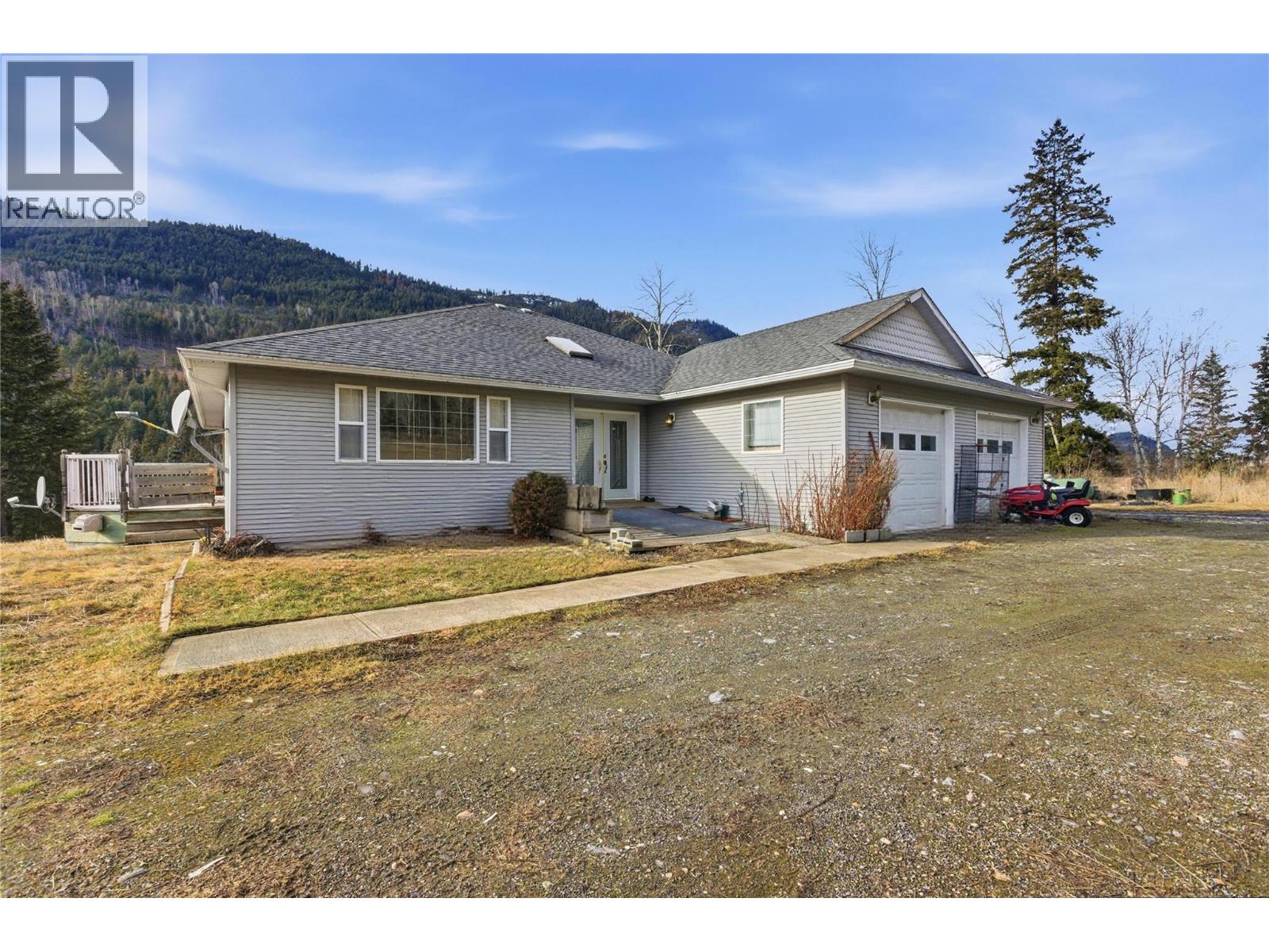 6541/6675 Heffley Louis Creek Road, Kamloops, British Columbia V0E 2E0 - Photo 3 - 10375523