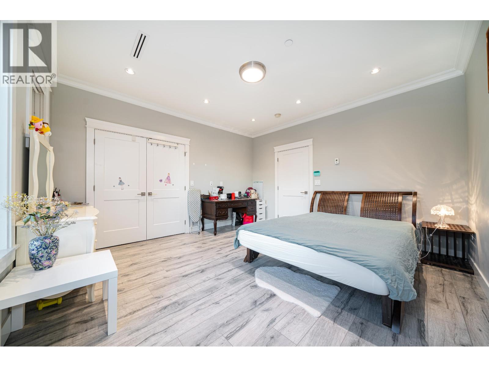 Listing Picture 15 of 28 : 5474 DUNDEE STREET, Vancouver / 溫哥華 - 魯藝地產 Yvonne Lu Group - MLS Medallion Club Member