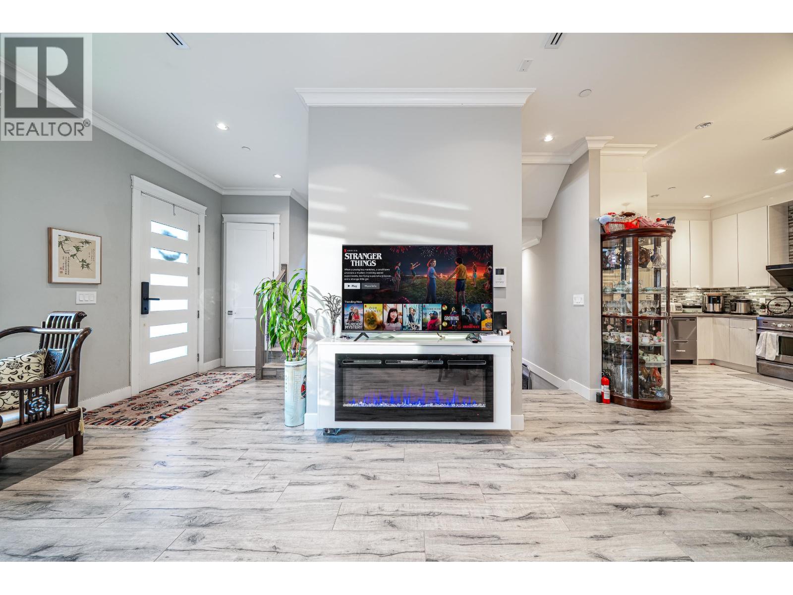 Listing Picture 5 of 28 : 5474 DUNDEE STREET, Vancouver / 溫哥華 - 魯藝地產 Yvonne Lu Group - MLS Medallion Club Member