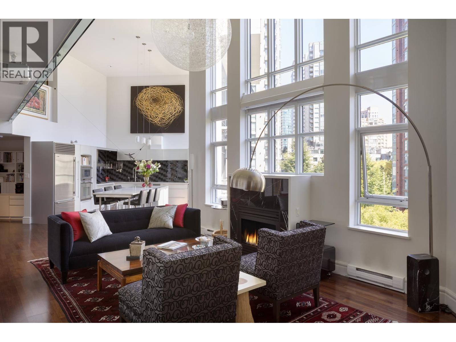 401 988 RICHARDS STREET, Vancouver, British Columbia