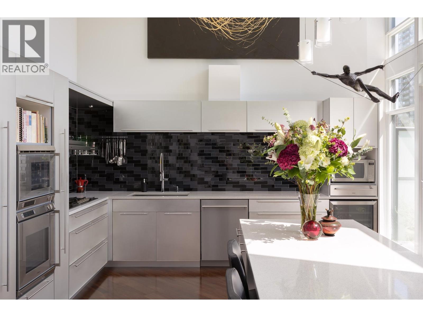 401 988 Richards Street, Vancouver, British Columbia  V6B 8R2 - Photo 14 - R3088287