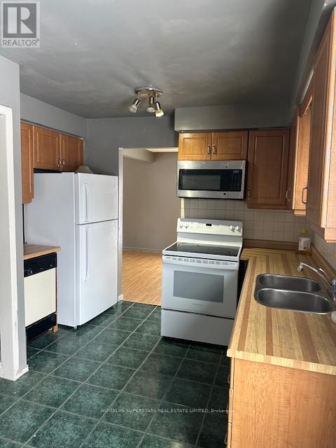 26 Harman Drive, Ajax, Ontario  L1S 5H7 - Photo 3 - E12781018