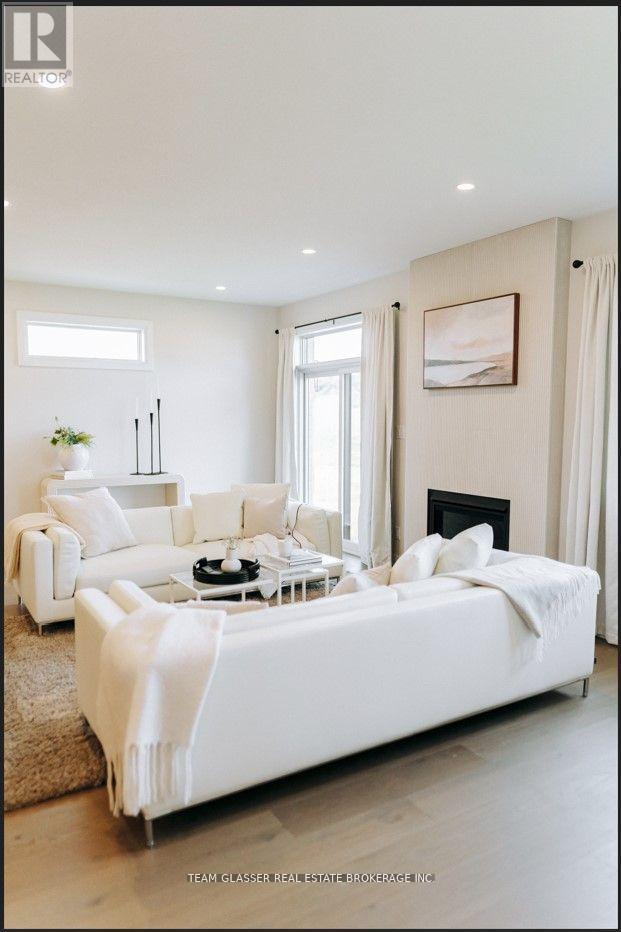 77 Dearing Drive, South Huron, Ontario  N0M 1T0 - Photo 7 - X12626958