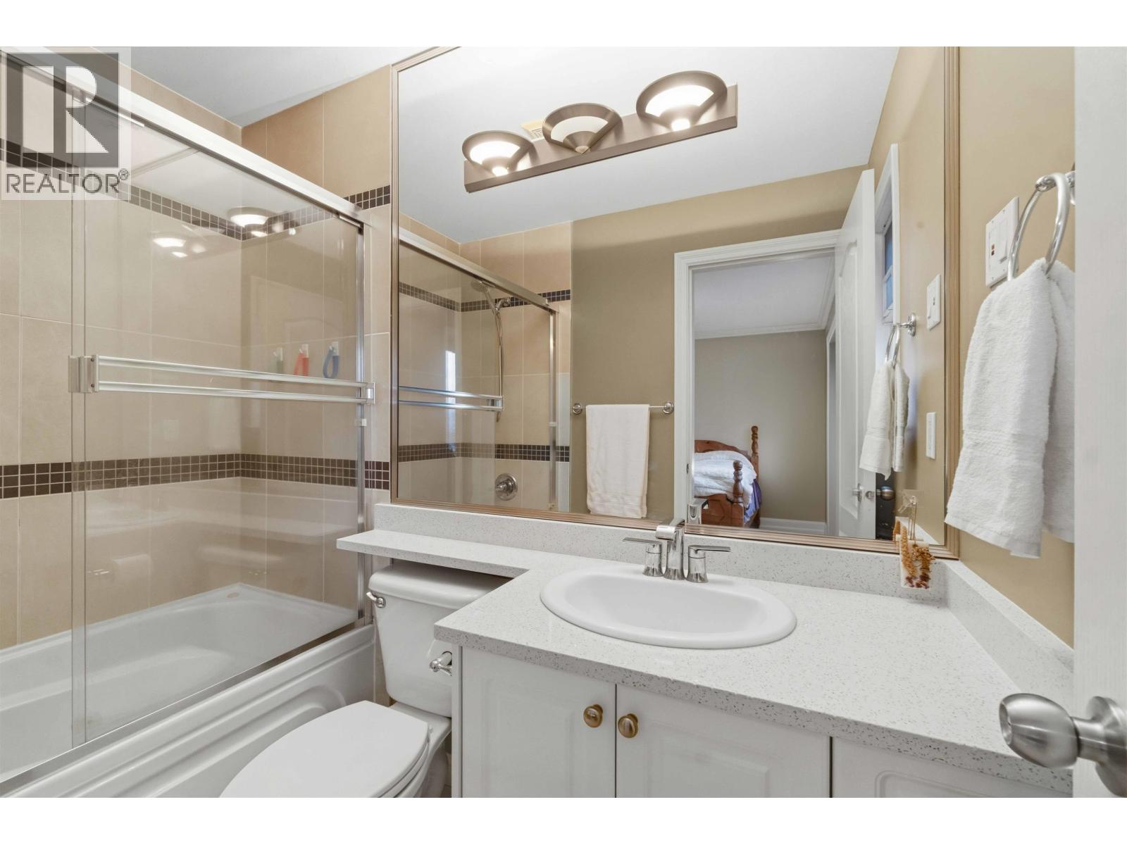 4553 Ellerton Court, Burnaby, British Columbia  V5H 1E1 - Photo 19 - R3089181