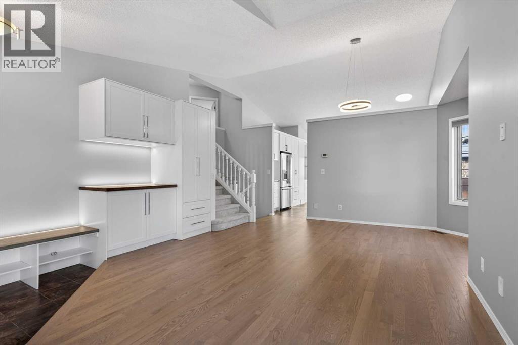 328 Douglas Ridge Close Se, Calgary, Alberta  T2Z 2M4 - Photo 4 - A2283253