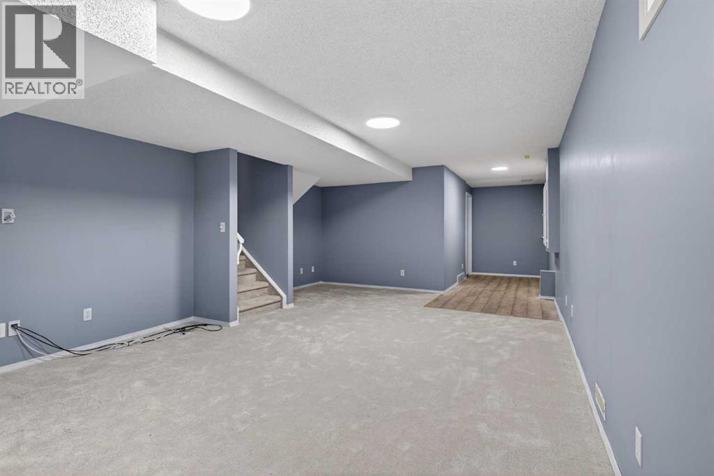 328 Douglas Ridge Close Se, Calgary, Alberta  T2Z 2M4 - Photo 38 - A2283253