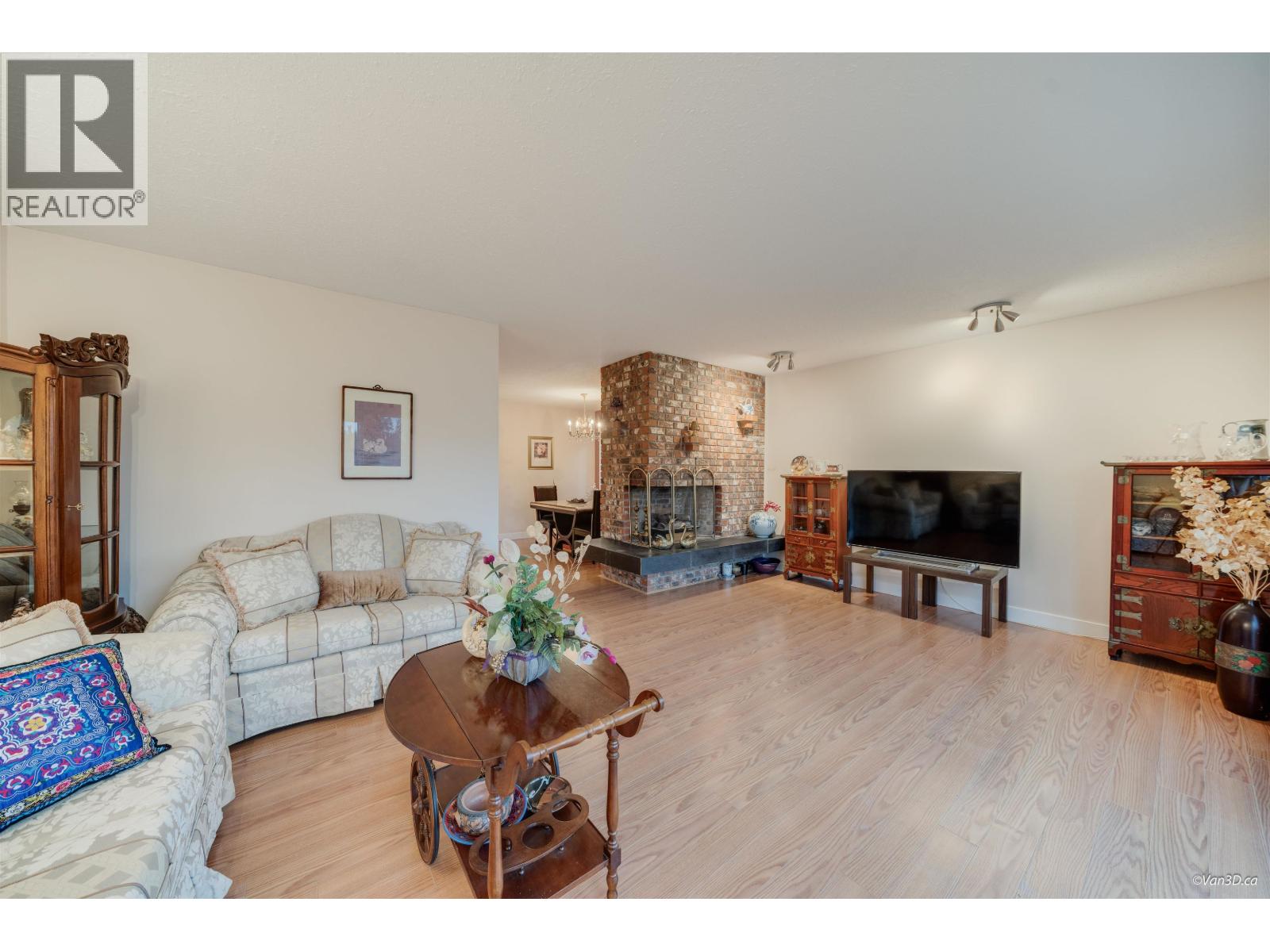 2813 Windrum Avenue, Coquitlam, British Columbia  V3B 6B8 - Photo 4 - R3078399