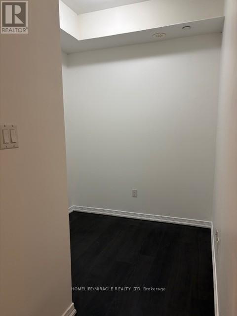 410 - 50 Sky Harbour Drive, Brampton, Ontario  L6Y 6B8 - Photo 10 - W12631502