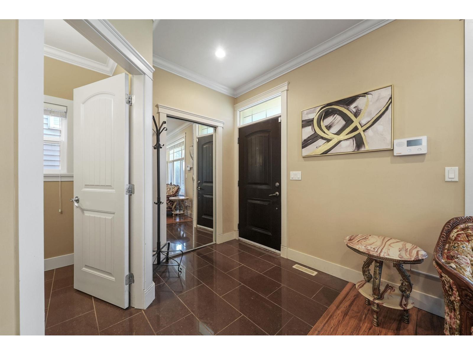 6865 196th Street, Surrey, British Columbia  V4N 5Y9 - Photo 3 - R3089213