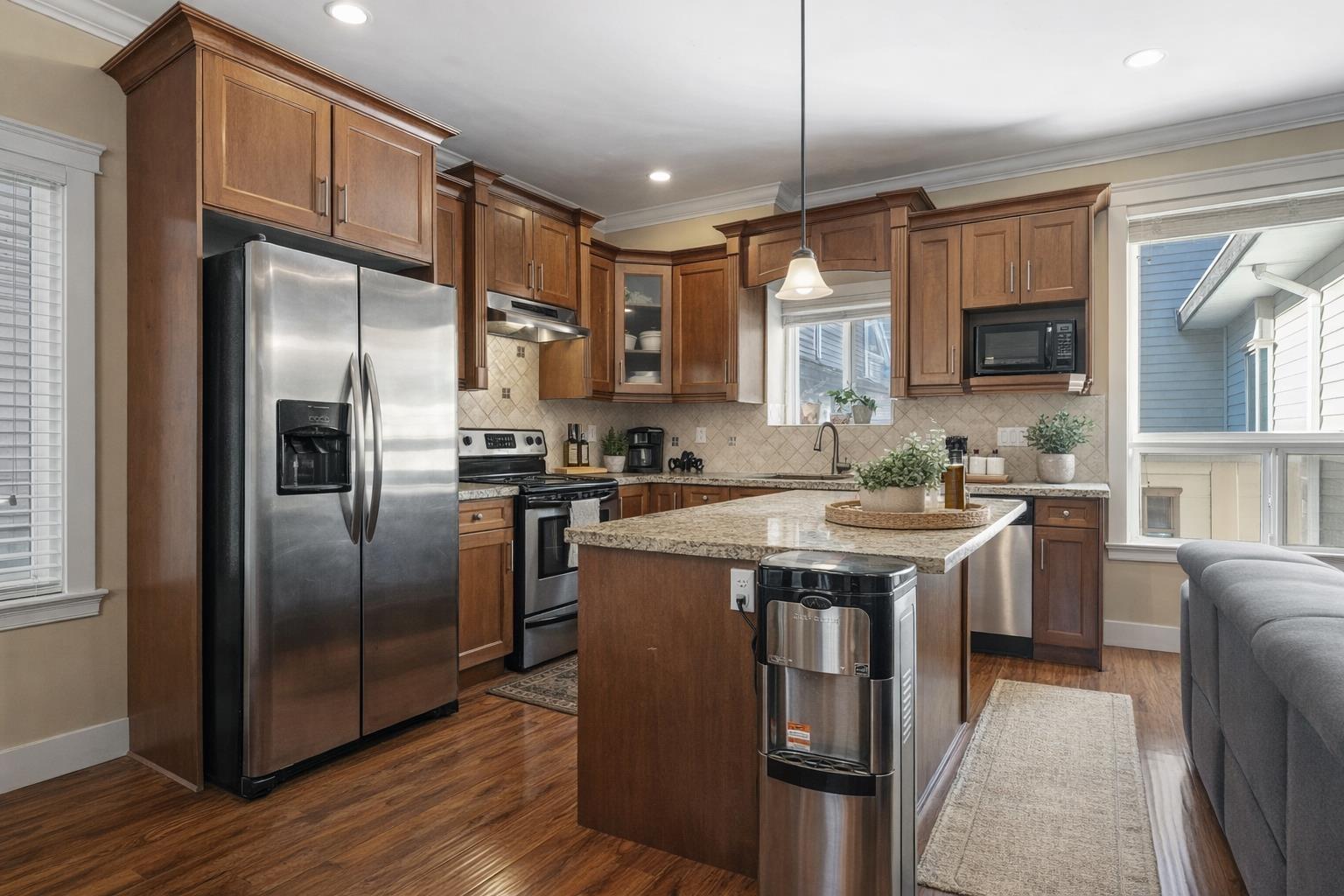 6865 196th Street, Surrey, British Columbia  V4N 5Y9 - Photo 9 - R3089213