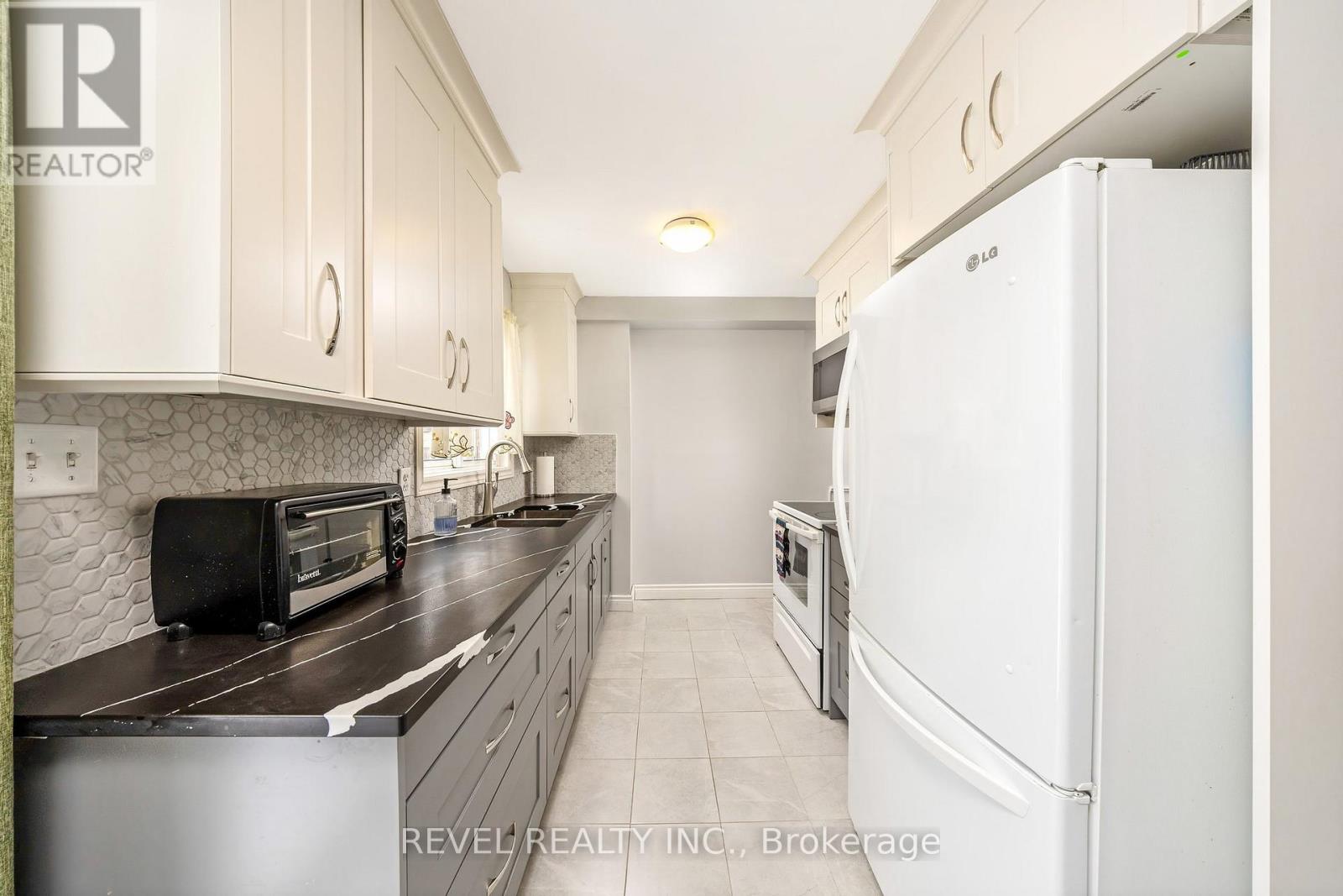 16 - 30 Heslop Road, Milton, Ontario  L9T 1B3 - Photo 15 - W12781378