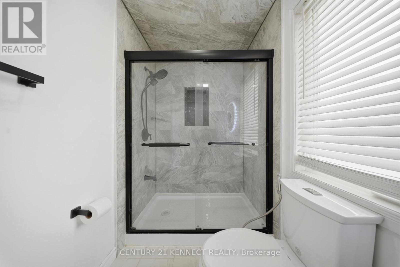 22 Norma Crescent, Brampton, Ontario  L6S 4H2 - Photo 27 - W12781386