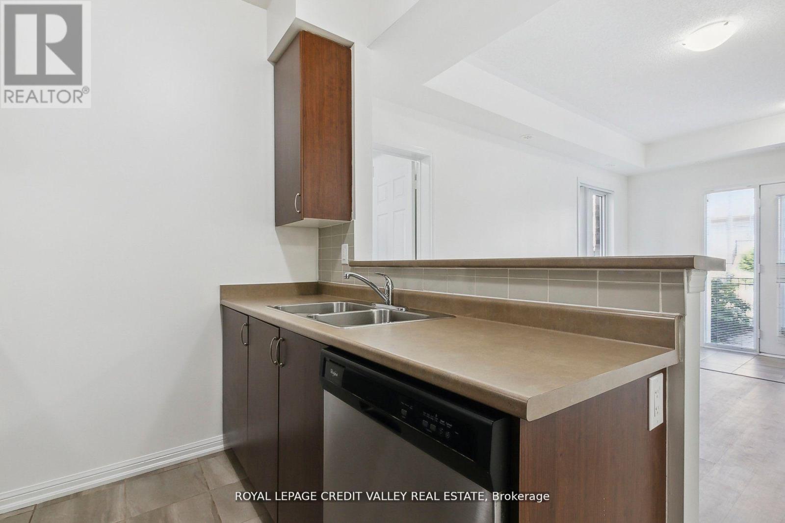 254 - 250 Sunny Meadow Boulevard, Brampton, Ontario  L6R 3Y6 - Photo 14 - W12781394