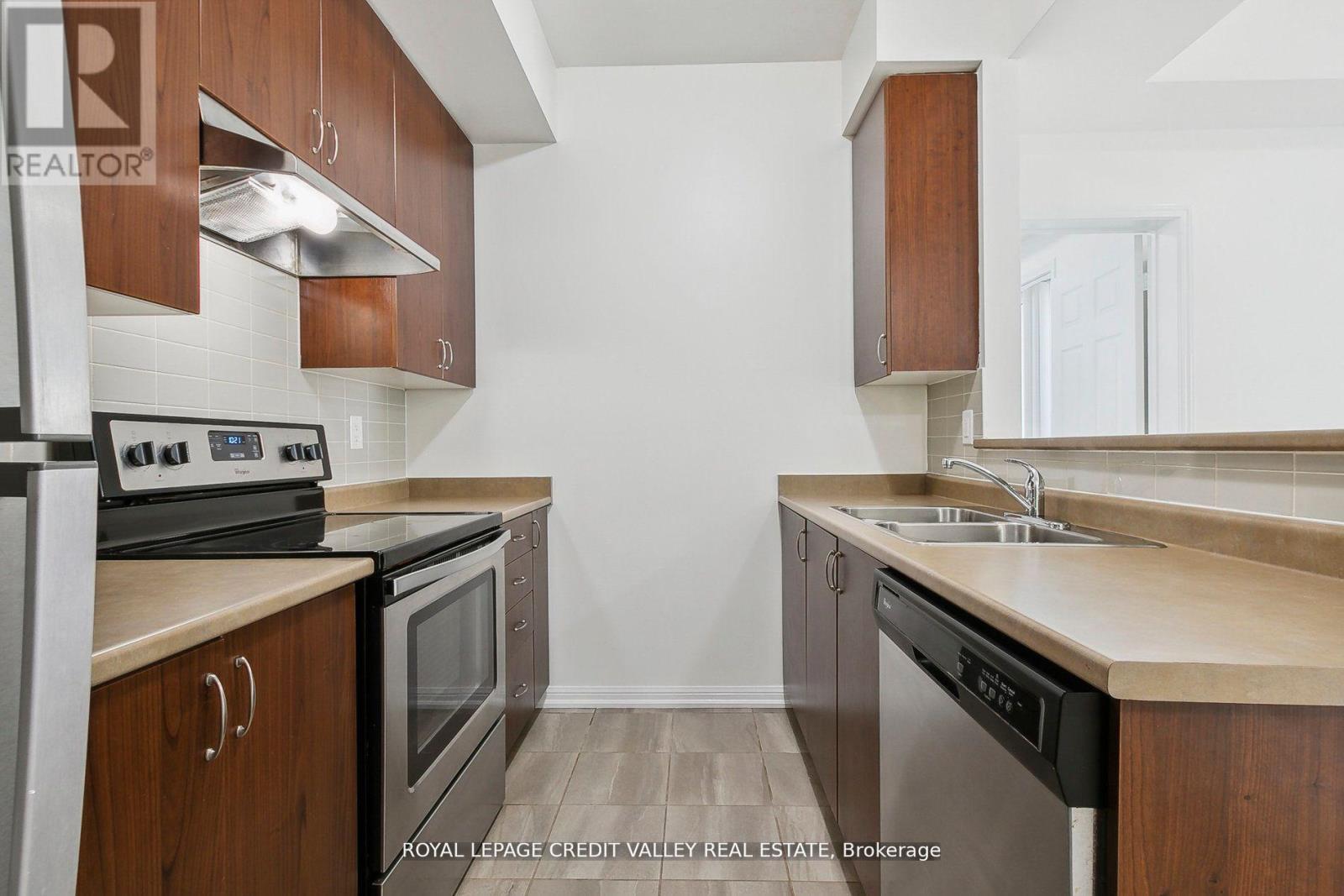 254 - 250 Sunny Meadow Boulevard, Brampton, Ontario  L6R 3Y6 - Photo 24 - W12781394