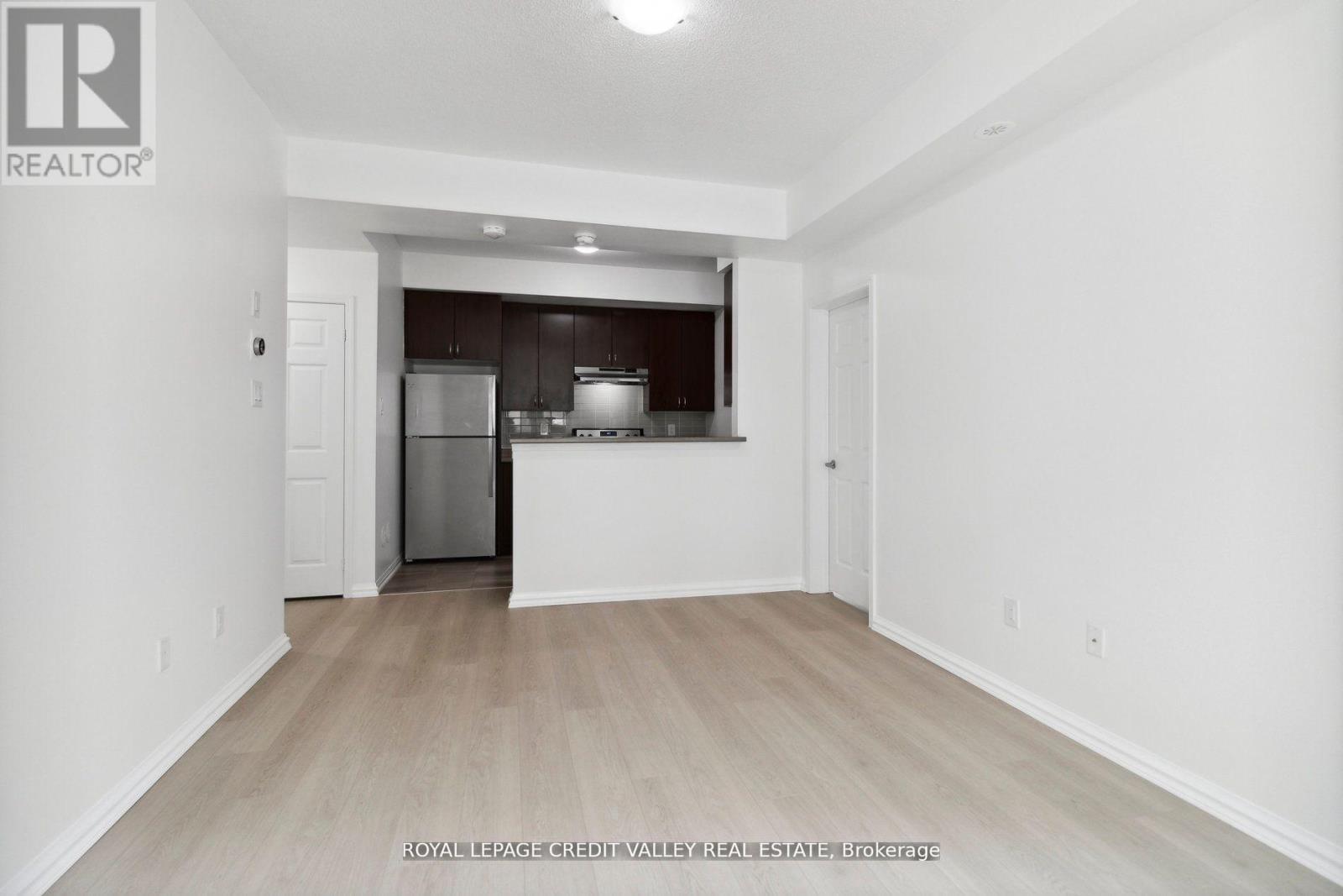 254 - 250 Sunny Meadow Boulevard, Brampton, Ontario  L6R 3Y6 - Photo 9 - W12781394