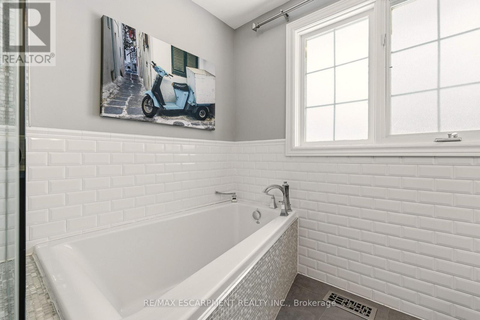 341 Shoreacres Road, Burlington, Ontario  L7L 5P3 - Photo 37 - W12781408