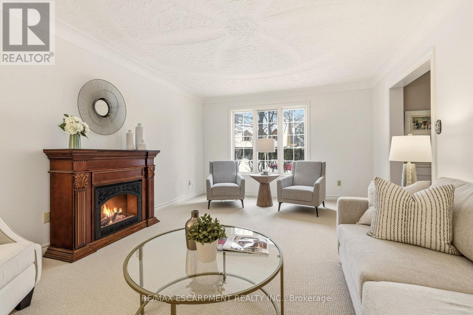 341 Shoreacres Road, Burlington, Ontario  L7L 5P3 - Photo 8 - W12781408