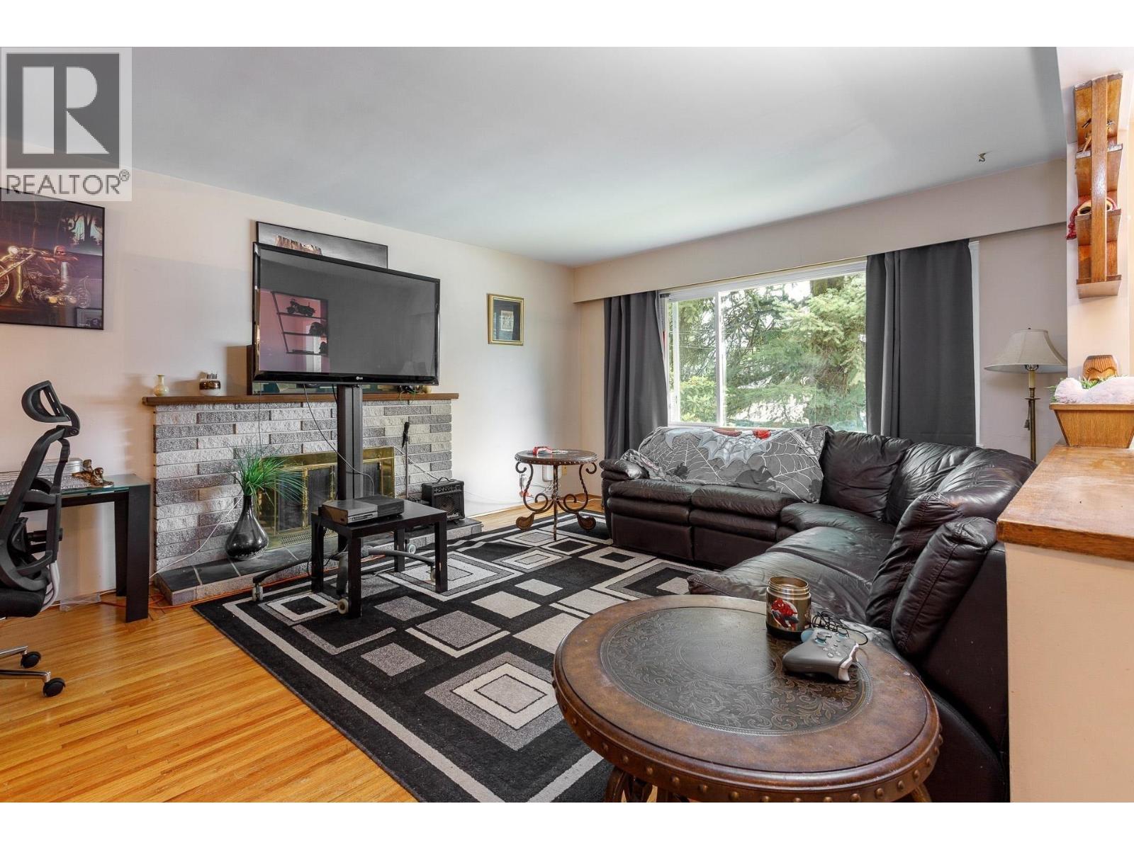 815 Seymour Drive, Coquitlam, British Columbia  V3J 6V8 - Photo 8 - R3066786