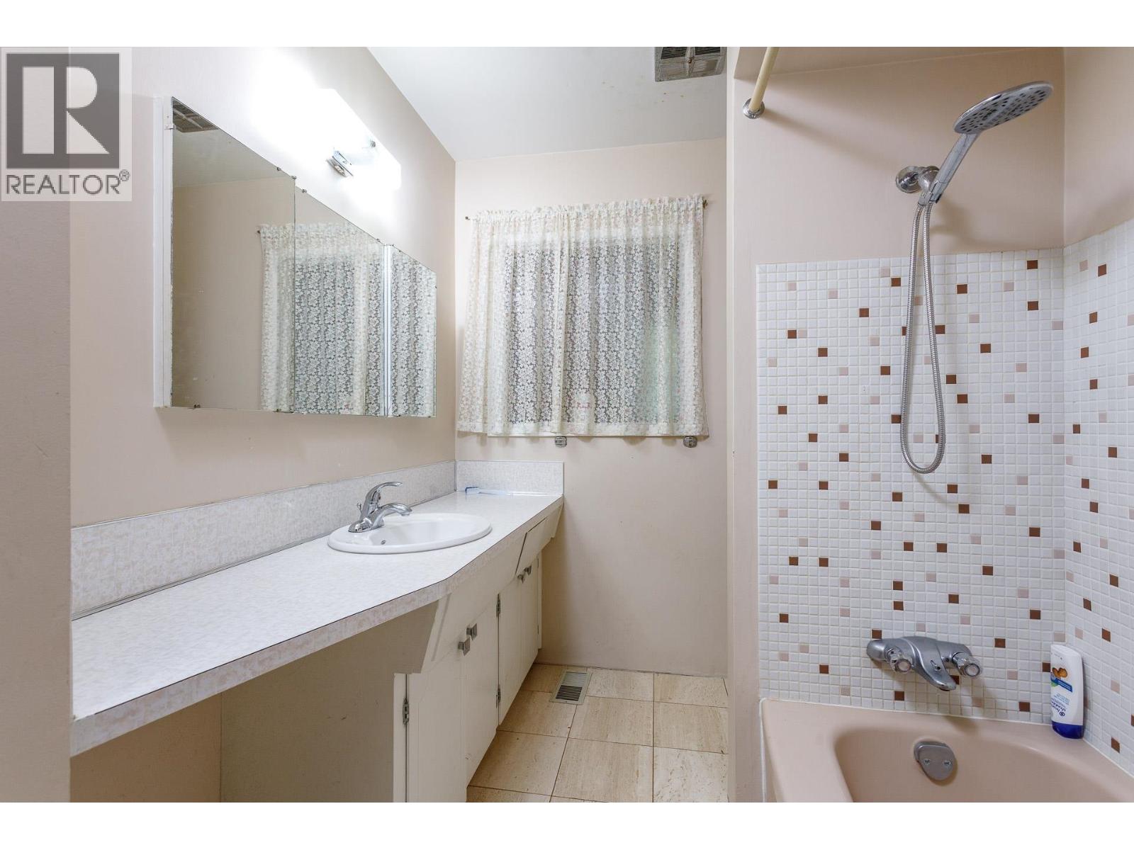 815 Seymour Drive, Coquitlam, British Columbia  V3J 6V8 - Photo 12 - R3066786