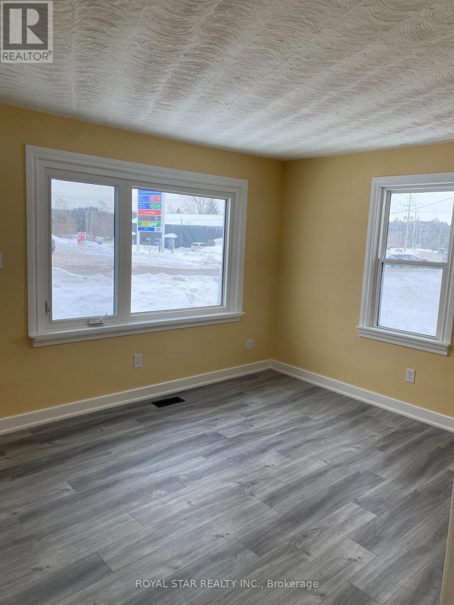 582 Garafraxa Street S, West Grey, Ontario  N0G 1R0 - Photo 10 - X12781400