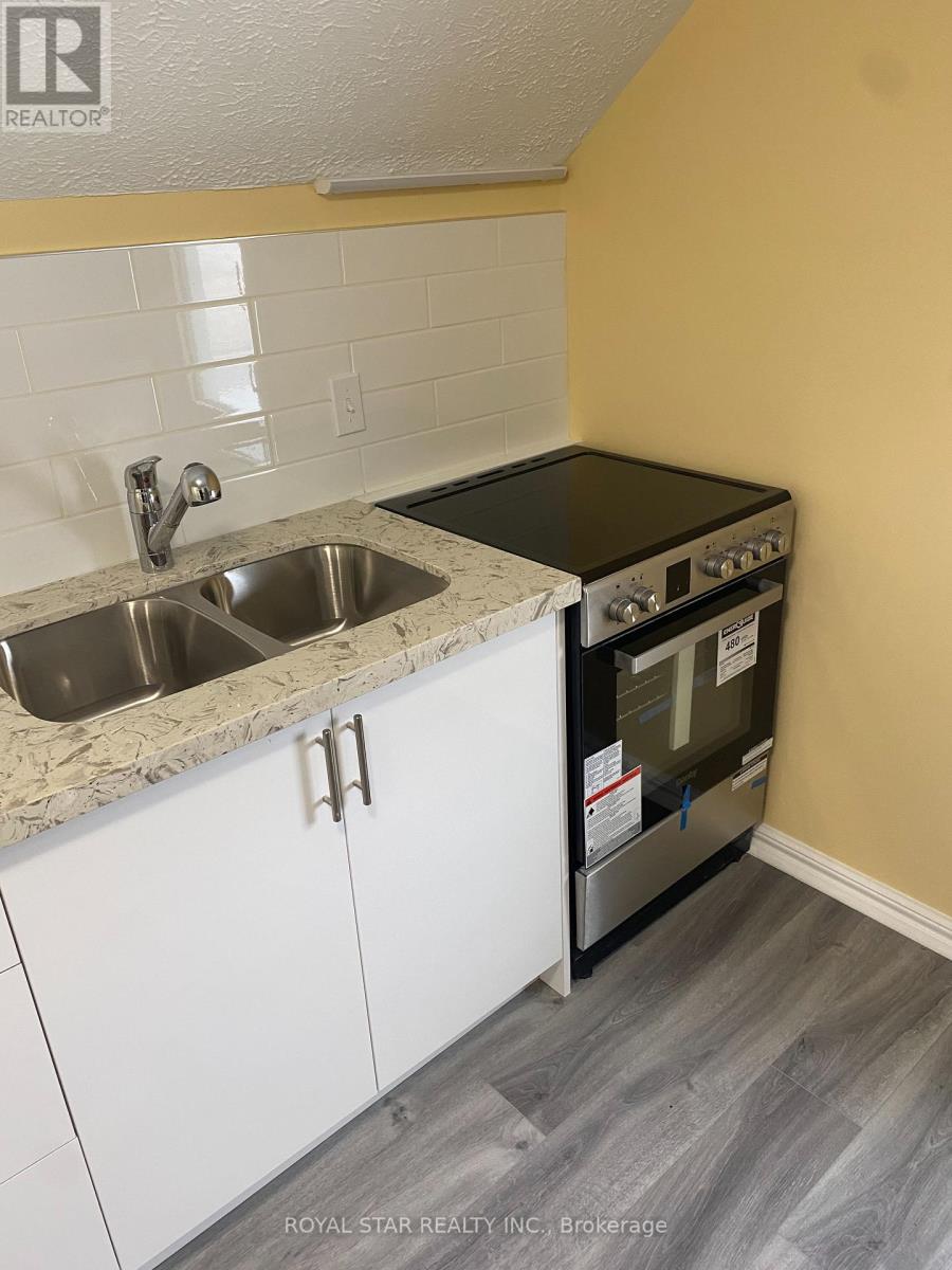 582 Garafraxa Street S, West Grey, Ontario  N0G 1R0 - Photo 14 - X12781400