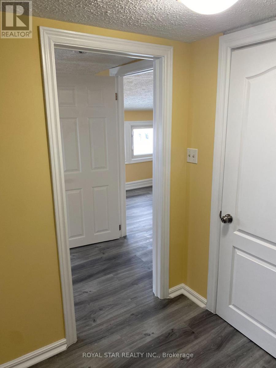 582 Garafraxa Street S, West Grey, Ontario  N0G 1R0 - Photo 15 - X12781400