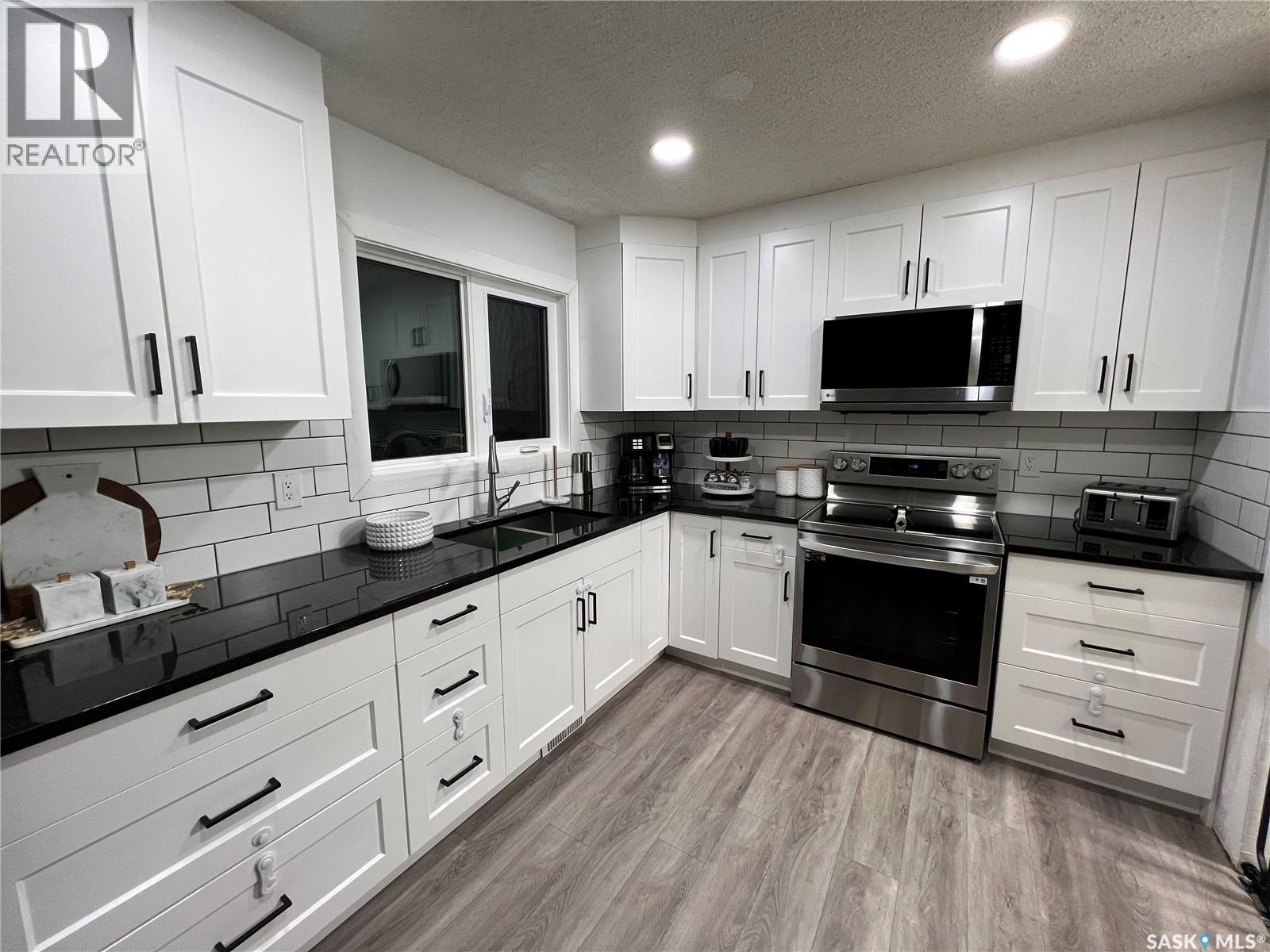 134 Stillwater Drive, Saskatoon, Saskatchewan  S7J 3N8 - Photo 5 - SK028403