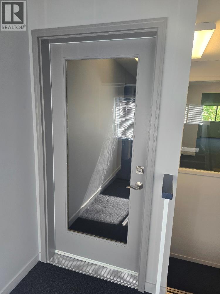 1414 Hunter Court Unit# 4, Kelowna, British Columbia  V1X 6E6 - Photo 3 - 10375619