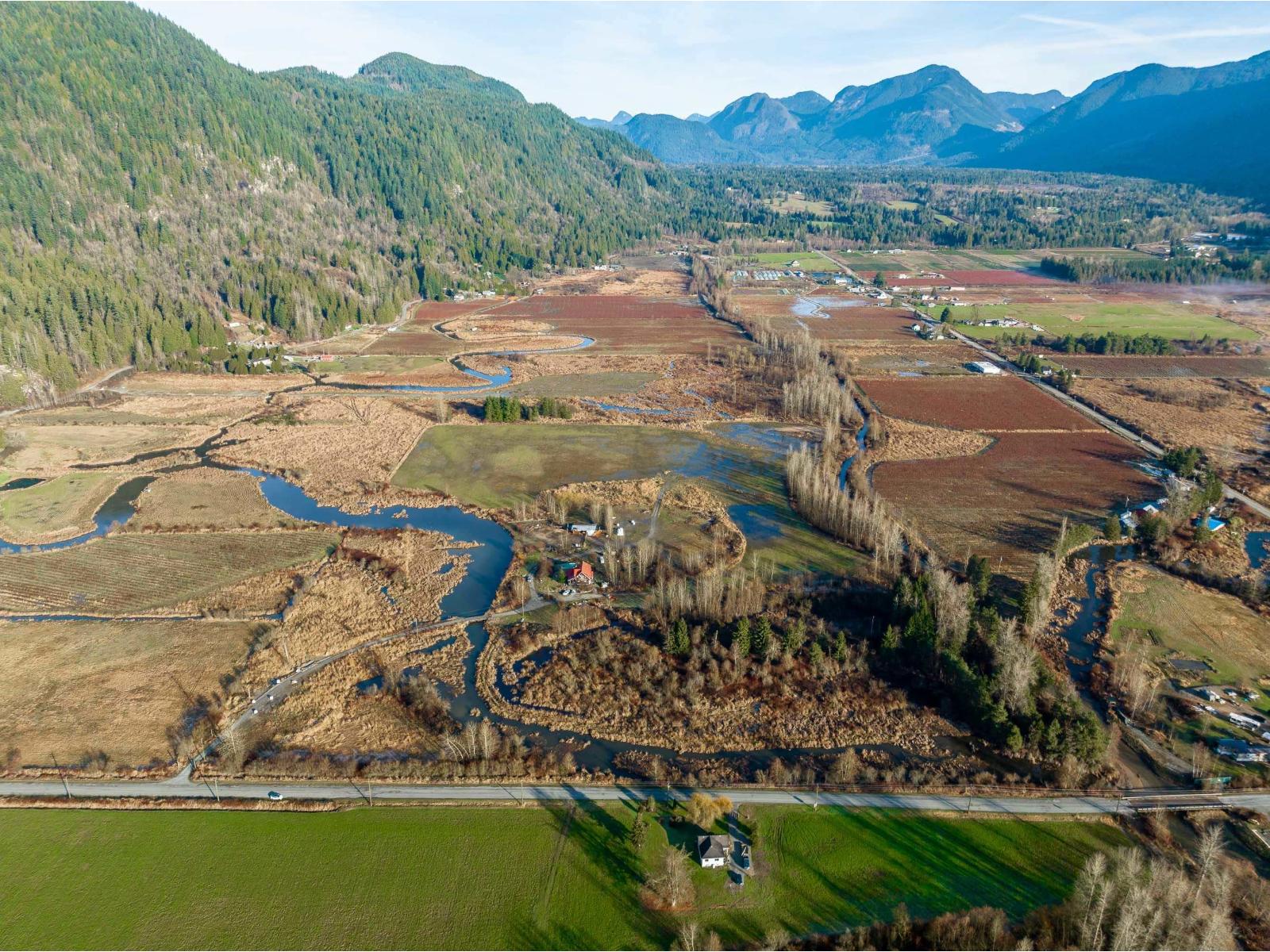 34995 Dale Road, Mission, British Columbia  V2V 0B7 - Photo 10 - R3087766